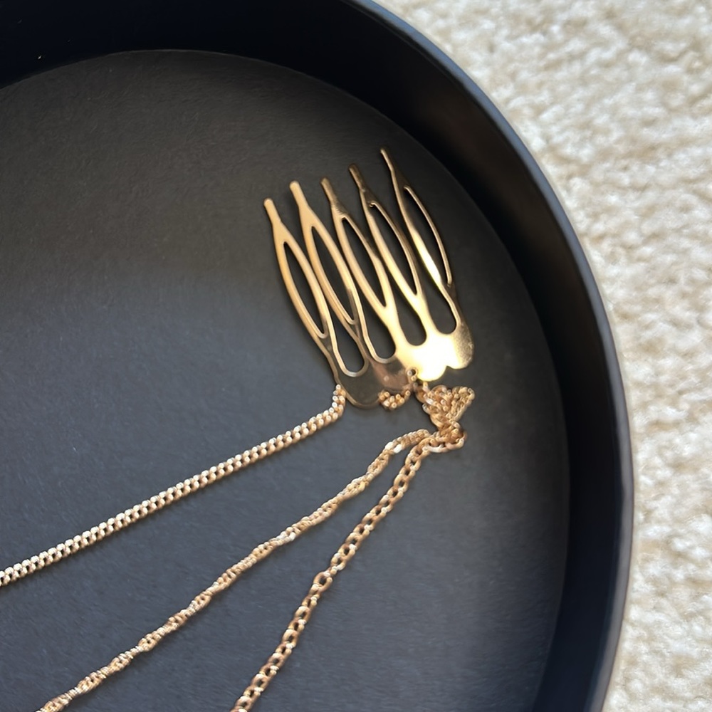 Gold Color Hair Piece with Crystal Rhinestone - Picture 5 of 5